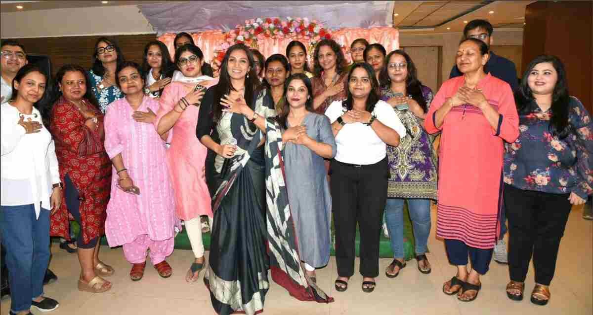 Global Life Coach Kavyal Sedanni Leads Empowering Healing Session in Kolkata