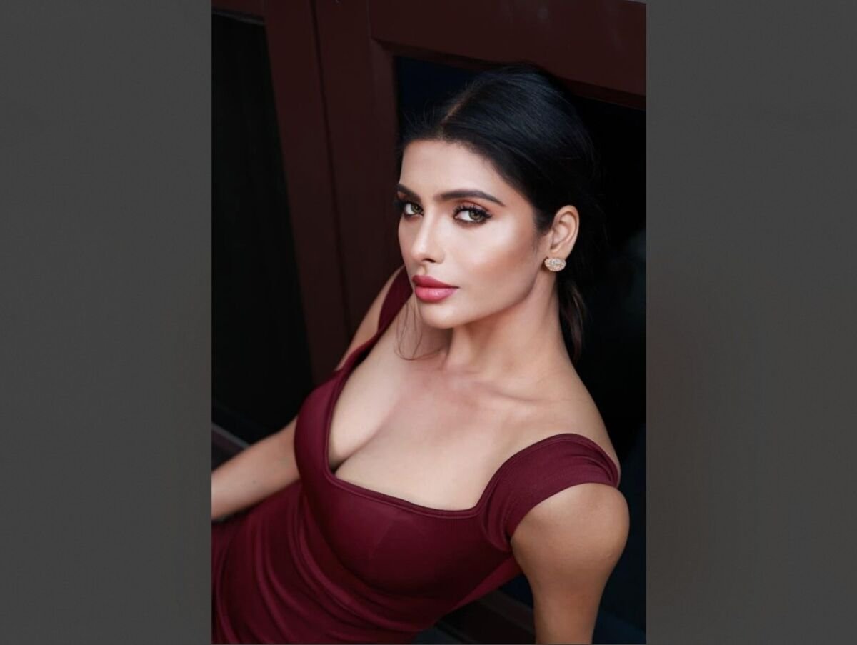 Patna’s Daughter Ayeesha Aiman: Rising Star of B-Town and Pride of Bihar