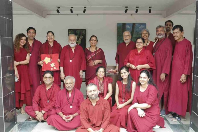 Osho Neo Sannyas Day, Osho Dham Delhi, The Divine Within Exhibition, Ma Dev Ananti, Swami Chaitanya Keerti, Ma Dharm Jyoti, Osho Meditation, Meditation and Creativity, Neo Sannyas Celebration, Spiritual Art Exhibition Delhi, Conscious Living,The Divine Within Art Exhibition,Osho Neo Sannyas Day Osho Dham